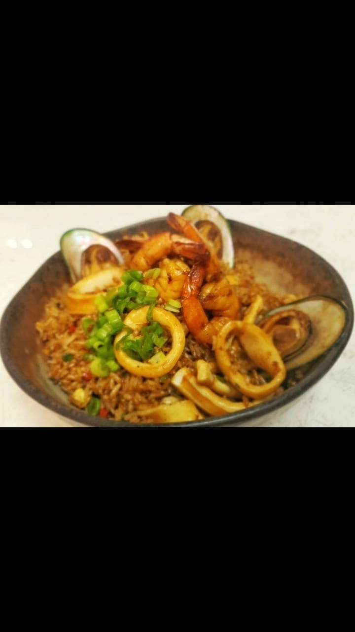 Arroz Chaufa De Mariscos.