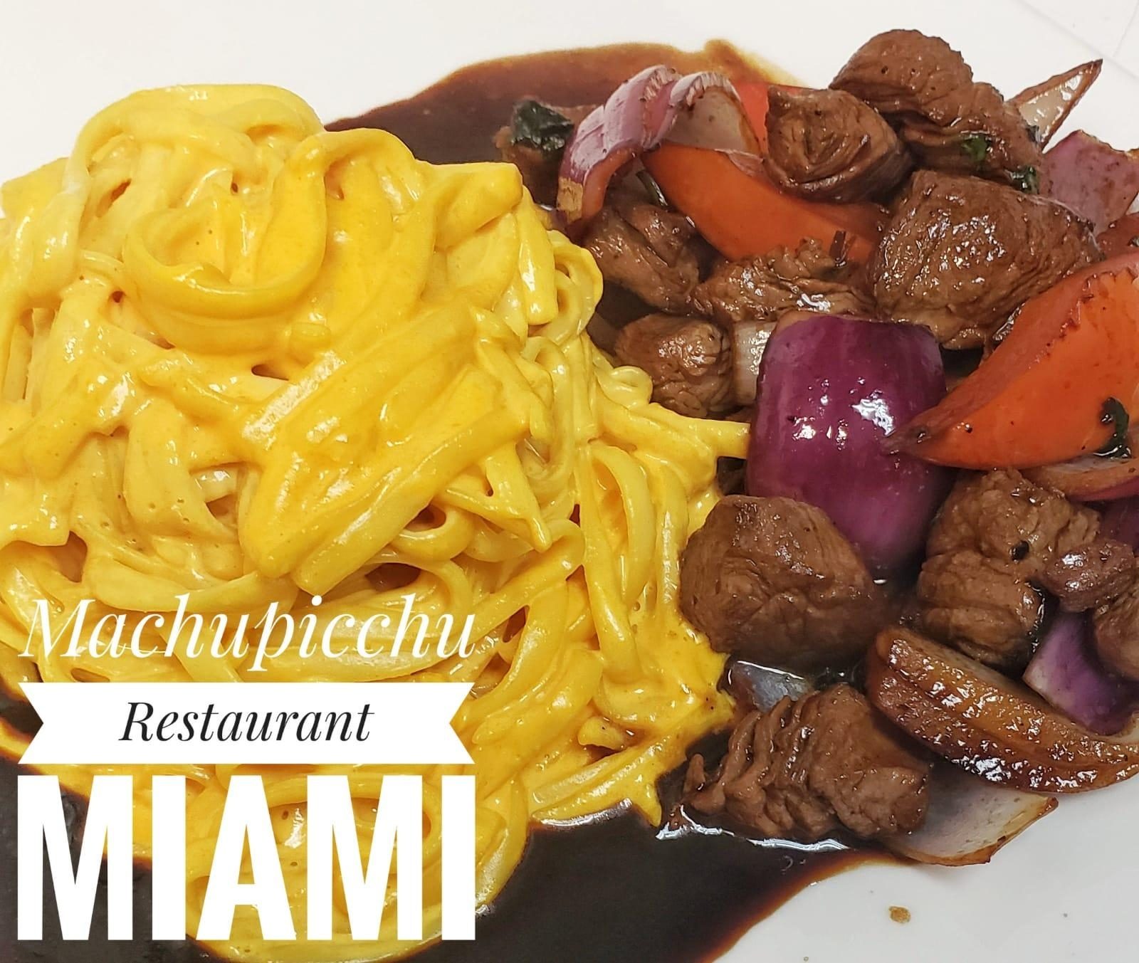 Tallarin Huancaina Con Lomo Saltado.