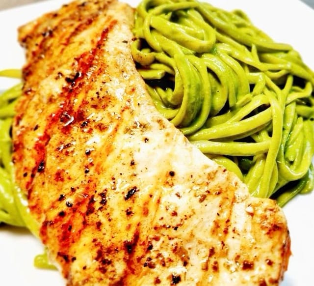 Tallarin Verde Choose Protein.