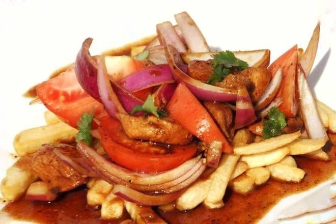 Pollo Saltado (2x30).